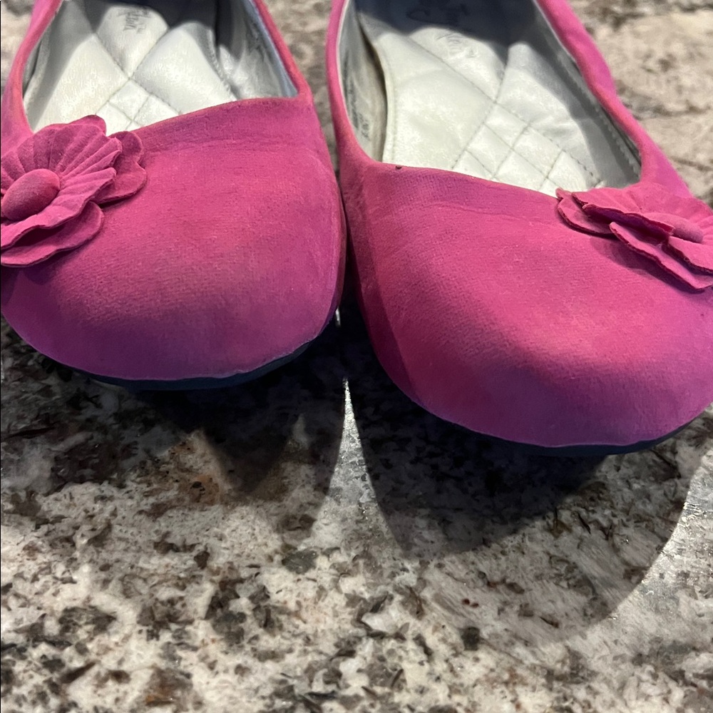 Tony Klen Pink Suede Flats with Floral Accent Size 8.5 - Picture 3 of 7